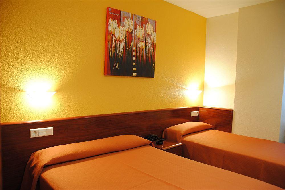 Hotel Playa Poniente Gijón Zewnętrze zdjęcie