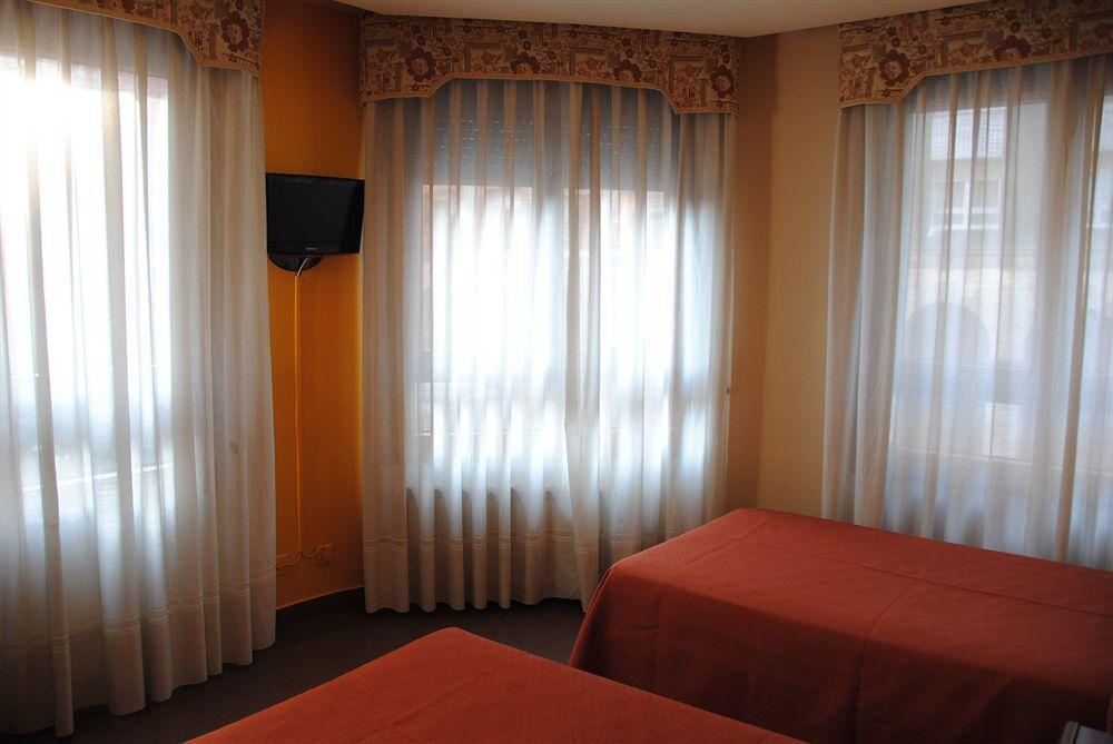 Hotel Playa Poniente Gijón Zewnętrze zdjęcie