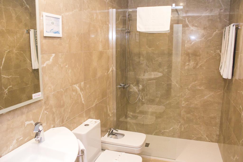 Hotel Playa Poniente Gijón Zewnętrze zdjęcie