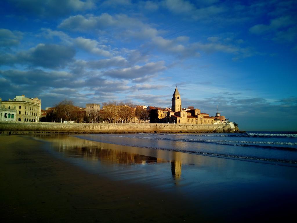 Hotel Playa Poniente Gijón Zewnętrze zdjęcie